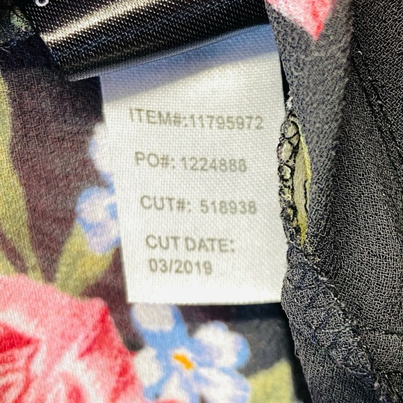 👚 TORRID || Chiffon Hi-Low Floral Sheer Tunic Top- - Picture 7 of 8